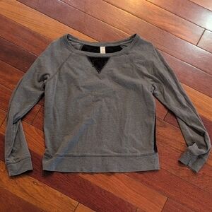 No Boundaries Gray Sweatshirt Junior's Medium